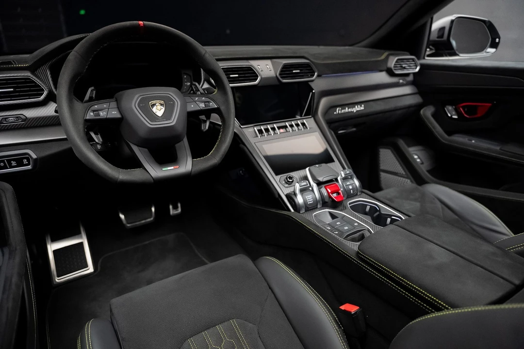 2024 Lamborghini Urus Performante - Image 2 of 21