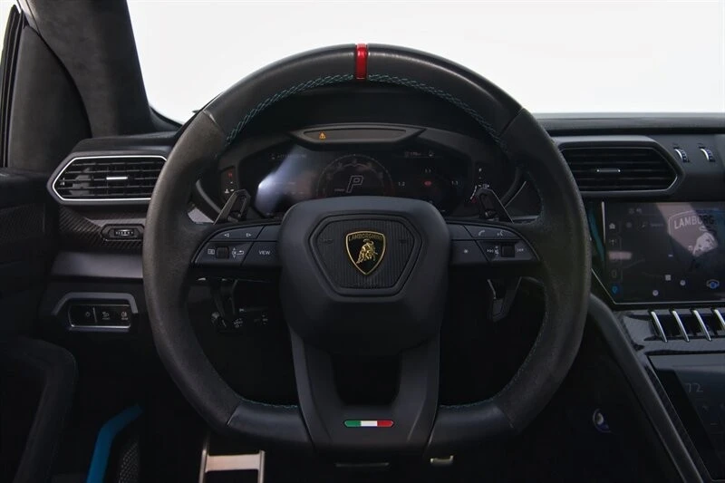 2024 Lamborghini Urus Performante - Image 18 of 31