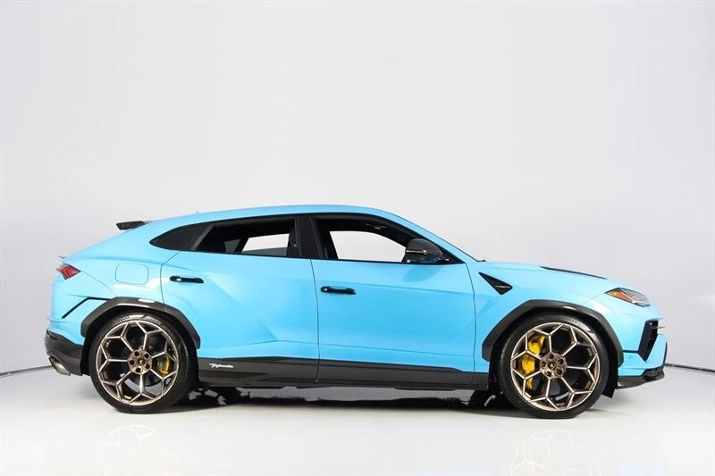 2024 Lamborghini Urus Performante - Image 11 of 31