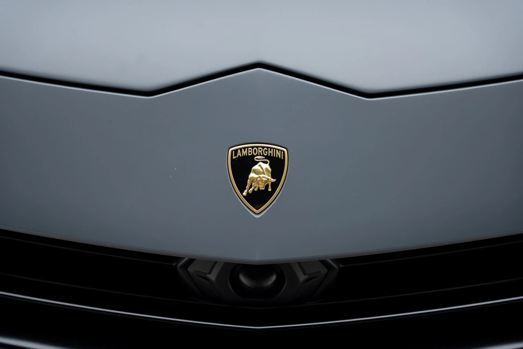 2024 Lamborghini Urus Performante - Image 13 of 31