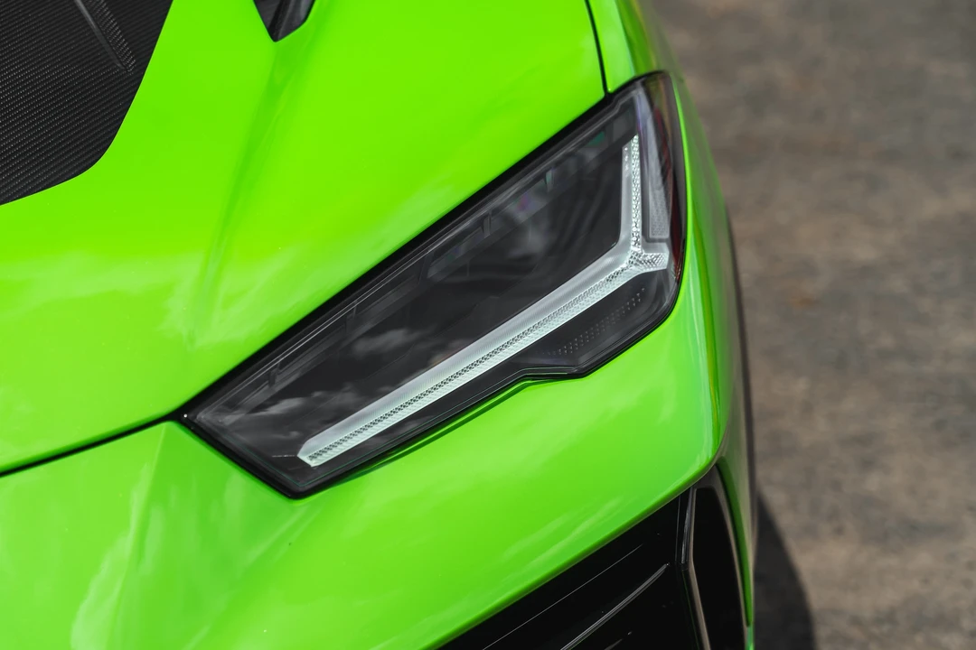 2024 Lamborghini Urus Performante - Image 14 of 31