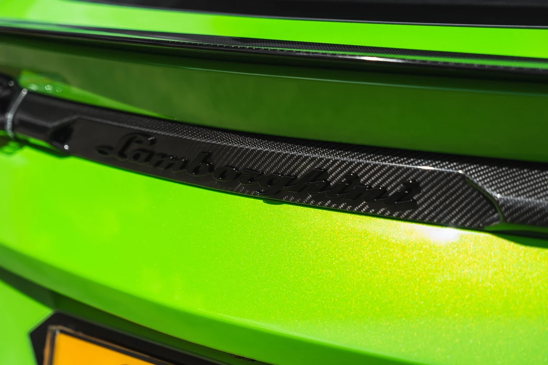 2024 Lamborghini Urus Performante - Image 28 of 31