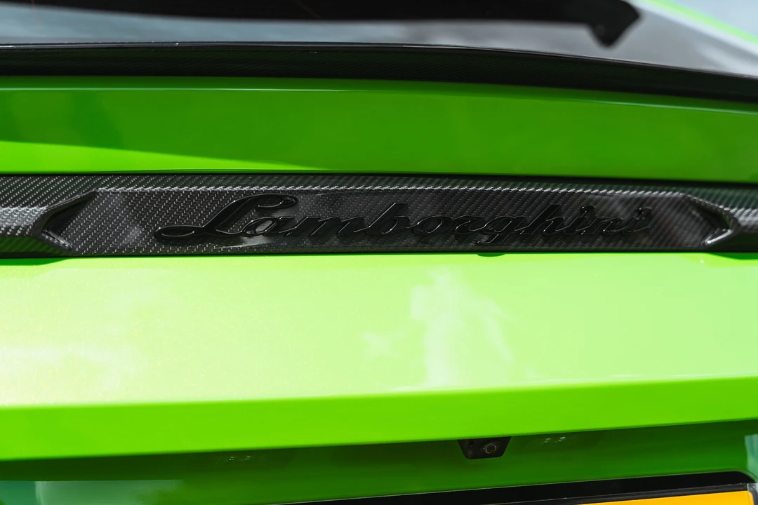 2024 Lamborghini Urus Performante - Image 30 of 31