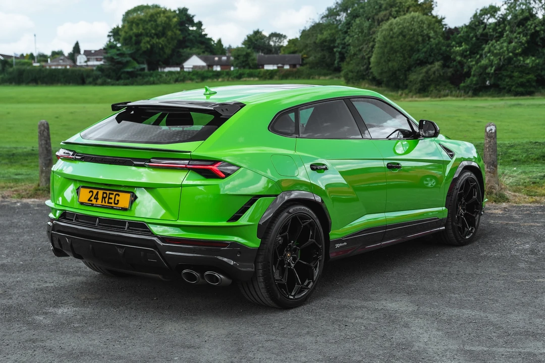 2024 Lamborghini Urus Performante - Image 2 of 31