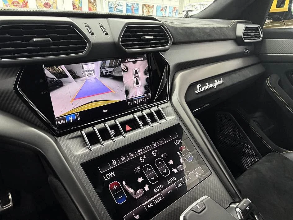 2024 Lamborghini Urus Performante - Image 12 of 20