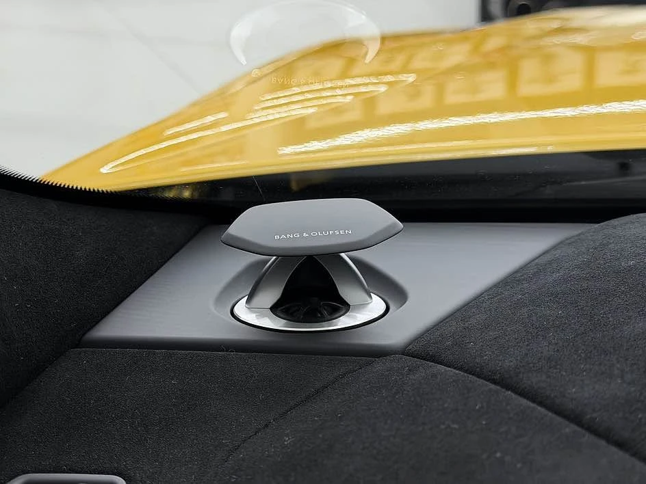 2024 Lamborghini Urus Performante - Image 14 of 20