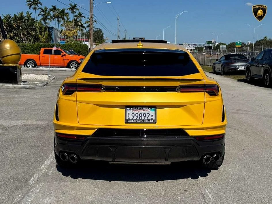 2024 Lamborghini Urus Performante - Image 8 of 31