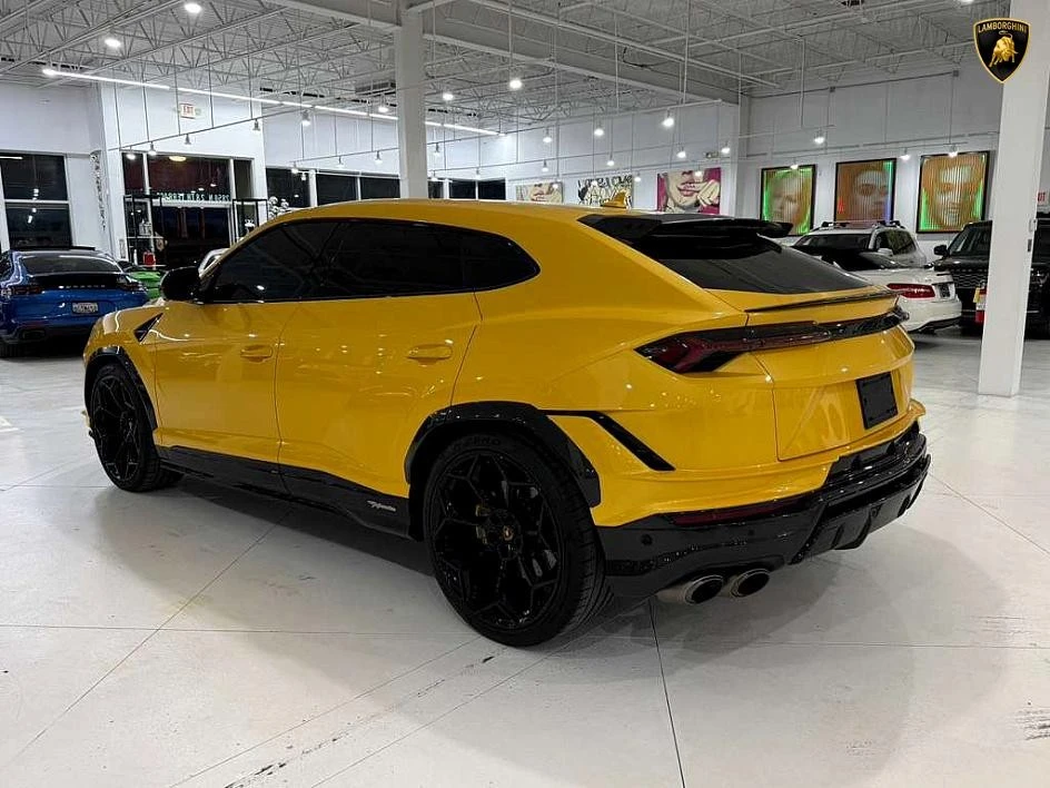 2024 Lamborghini Urus Performante - Image 18 of 31