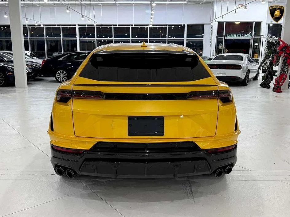 2024 Lamborghini Urus Performante - Image 20 of 31