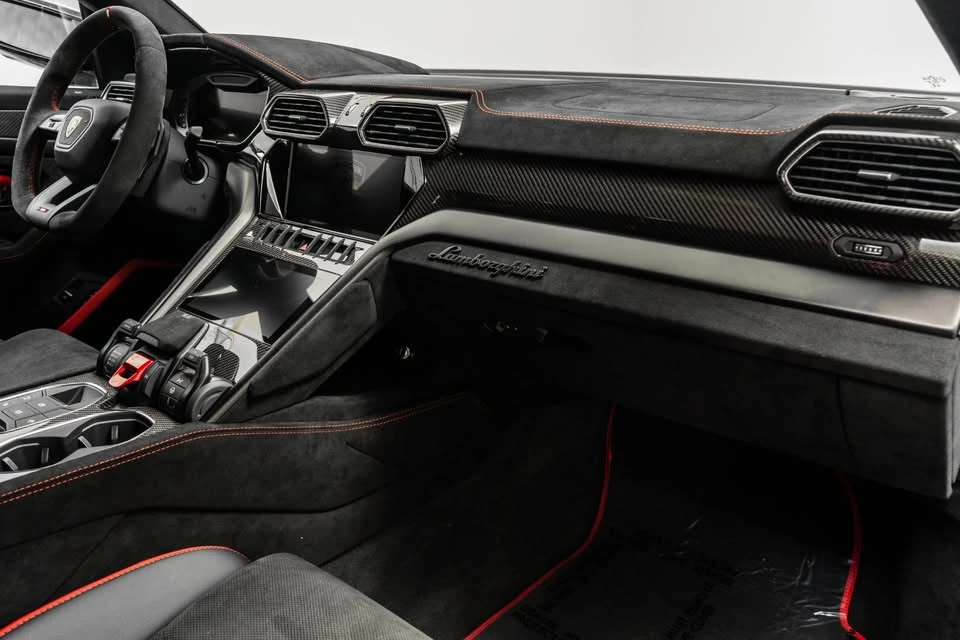 2024 Lamborghini Urus Performante - Image 10 of 15