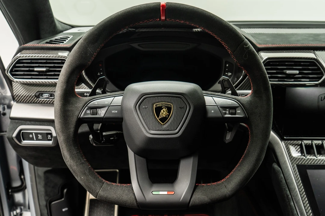 2024 Lamborghini Urus Performante - Image 15 of 21