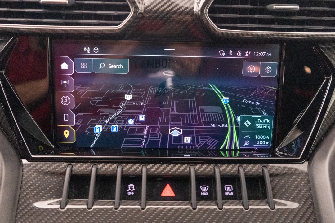 2024 Lamborghini Urus Performante - Image 17 of 21