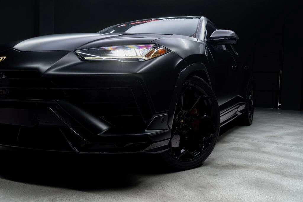 2024 Lamborghini Urus Performante - Image 2 of 31