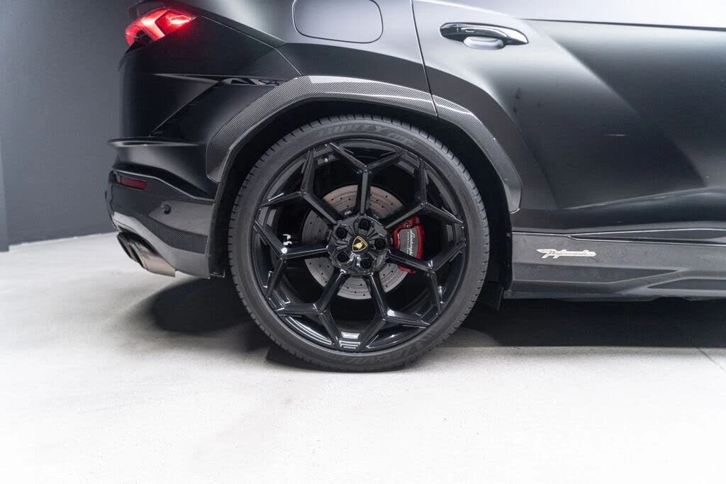2024 Lamborghini Urus Performante - Image 16 of 31