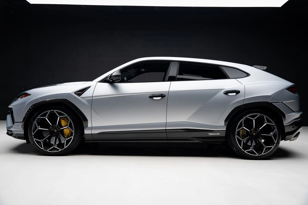 2024 Lamborghini Urus Performante - Image 18 of 31