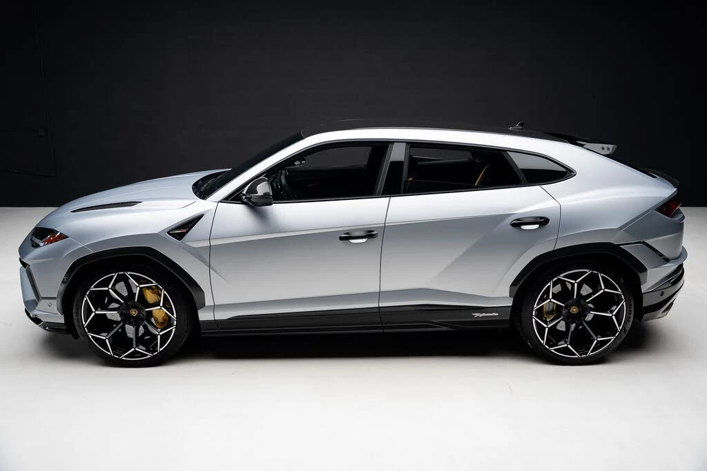 2024 Lamborghini Urus Performante - Image 17 of 31