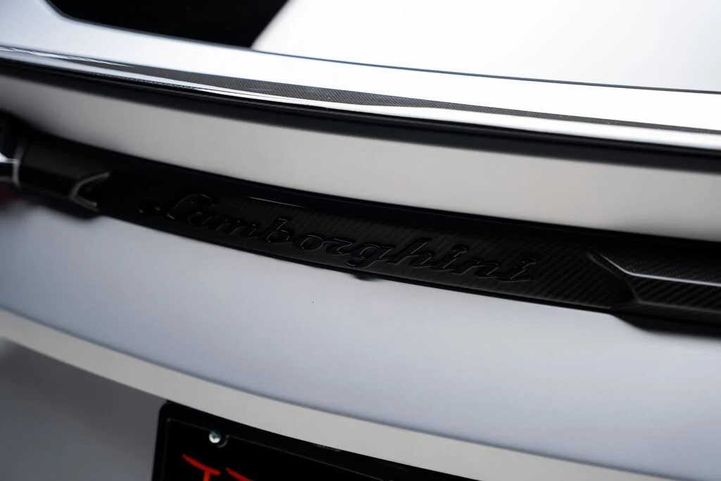 2024 Lamborghini Urus Performante - Image 31 of 31