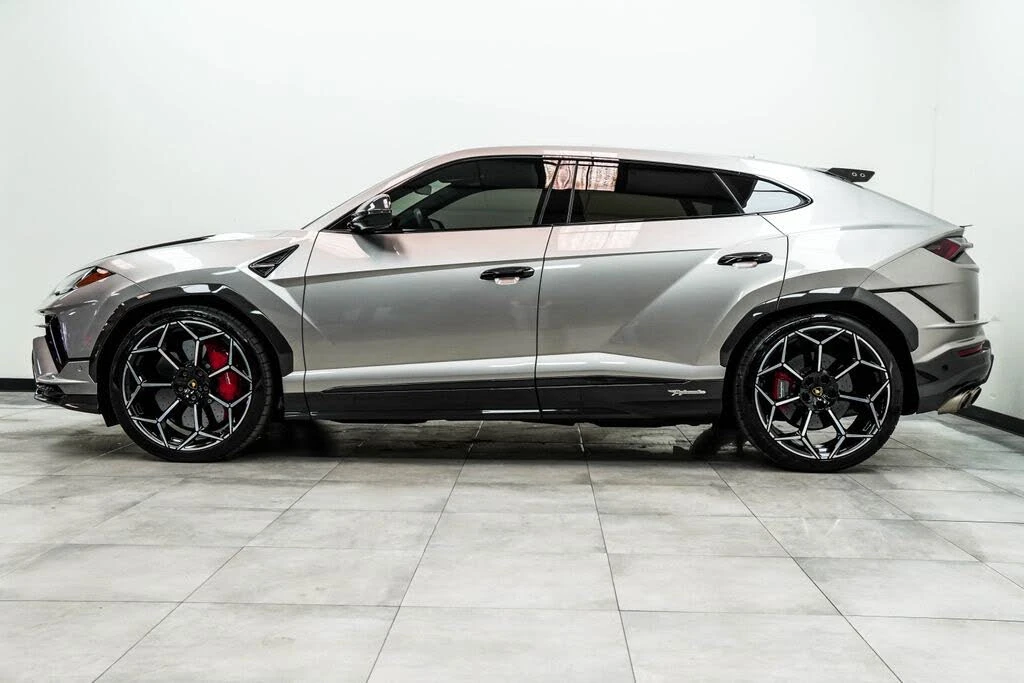 2024 Lamborghini Urus Performante - Image 9 of 31