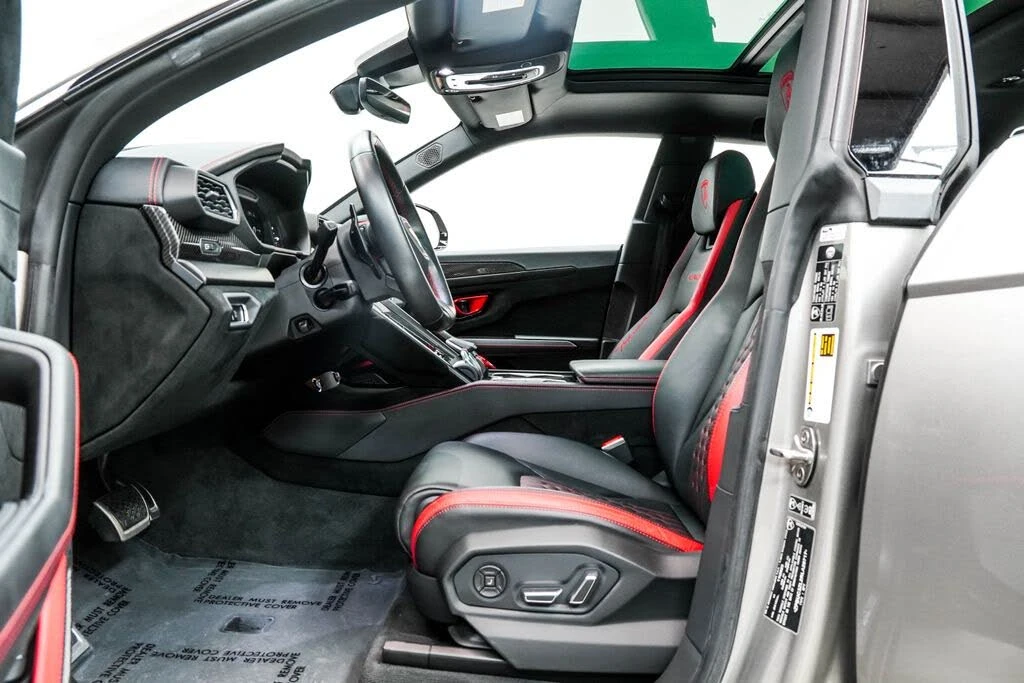 2024 Lamborghini Urus Performante - Image 16 of 31