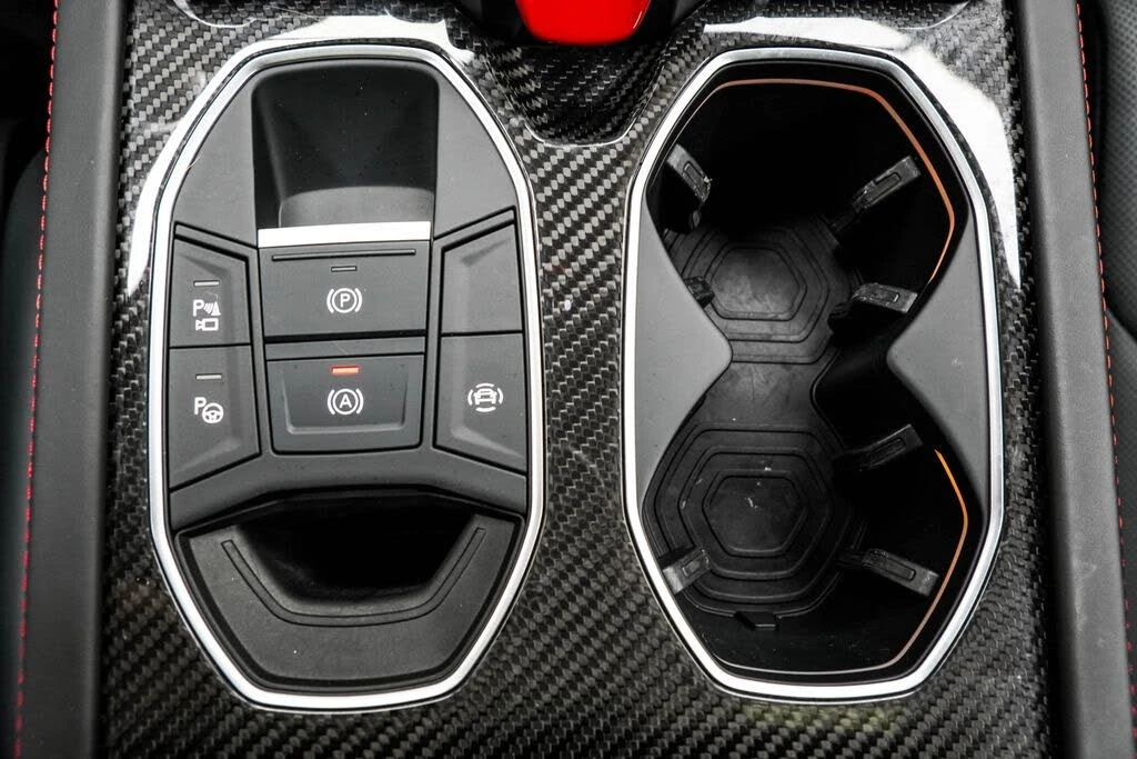 2024 Lamborghini Urus Performante - Image 23 of 31