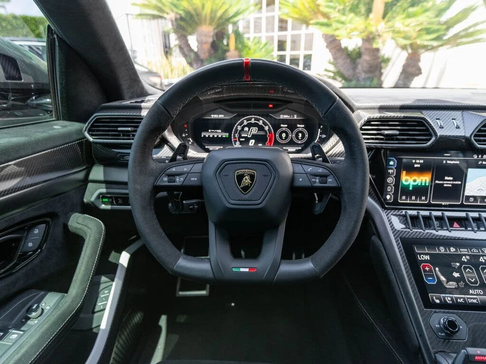 2024 Lamborghini Urus Performante - Image 31 of 31
