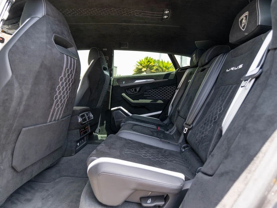 2024 Lamborghini Urus Performante - Image 22 of 31