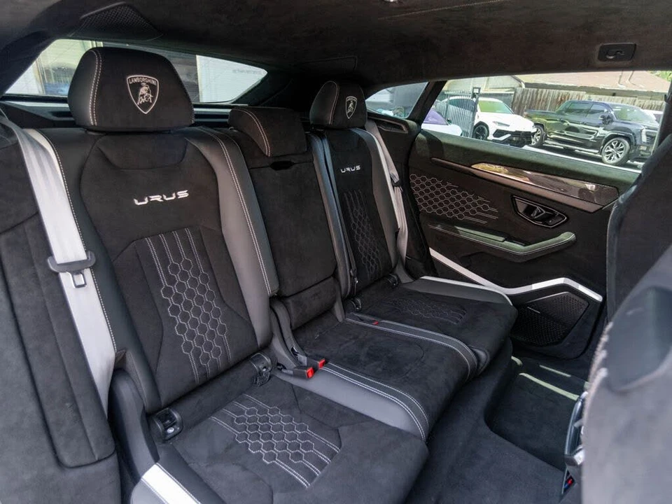 2024 Lamborghini Urus Performante - Image 25 of 31