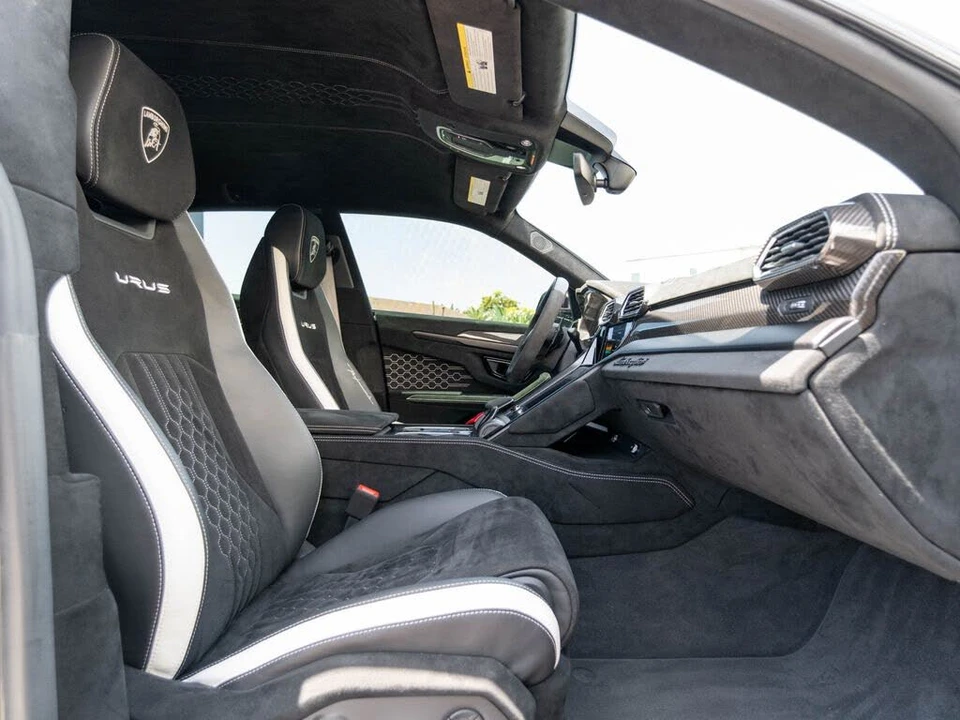 2024 Lamborghini Urus Performante - Image 27 of 31