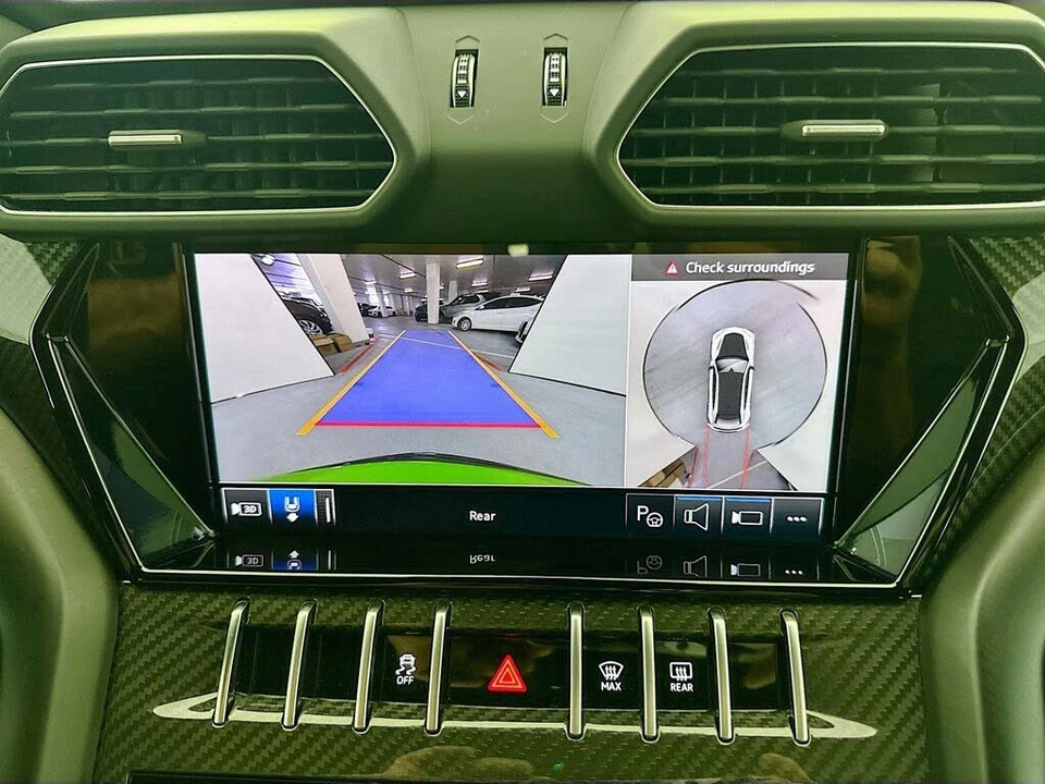 2024 Lamborghini Urus Performante - Image 13 of 31