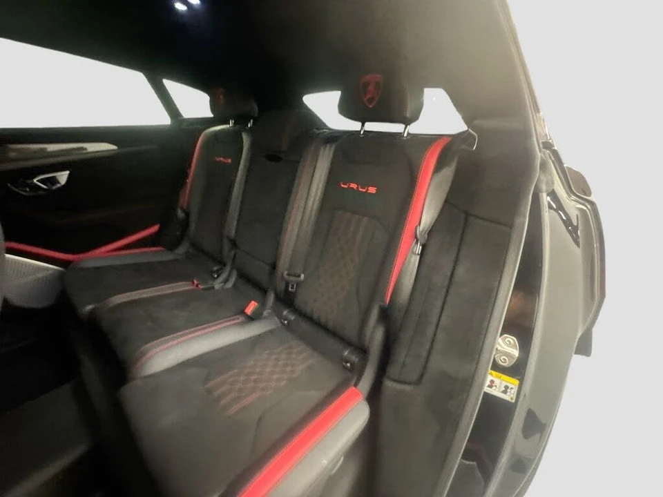 2024 Lamborghini Urus Performante - Image 26 of 31