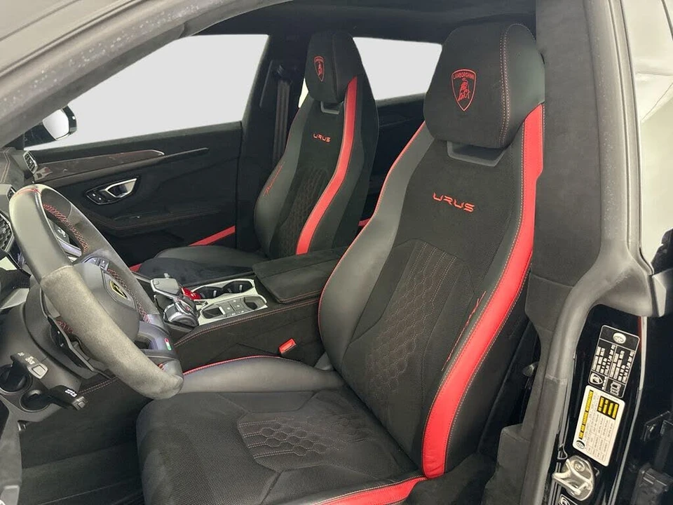 2024 Lamborghini Urus Performante - Image 22 of 31