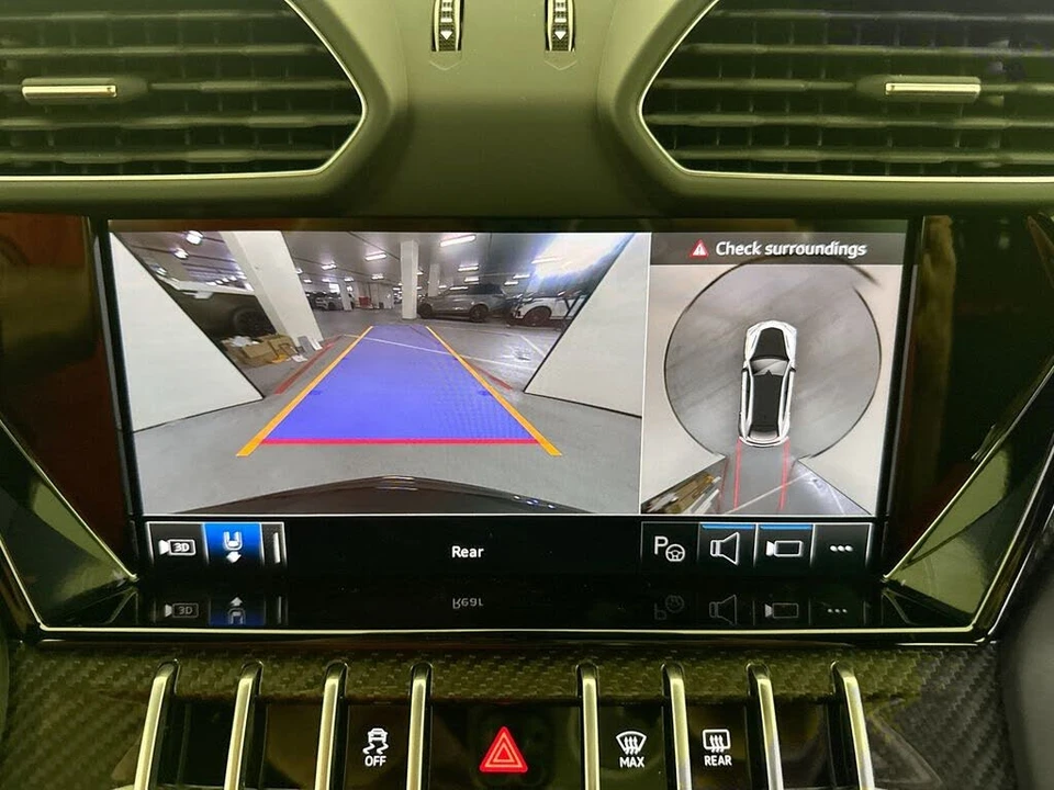 2024 Lamborghini Urus Performante - Image 14 of 31