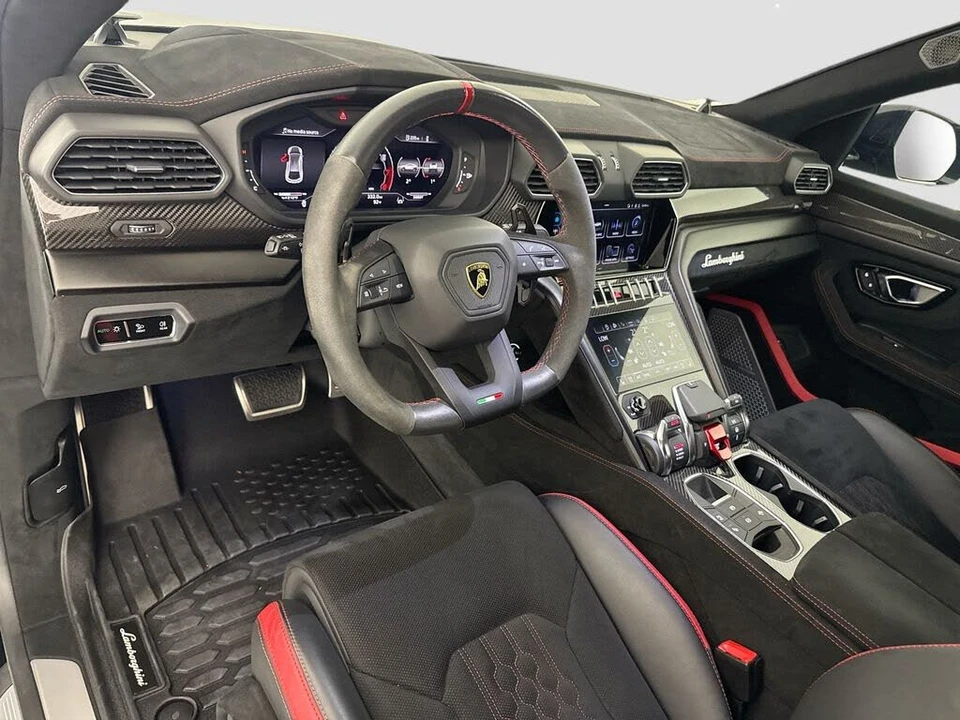 2024 Lamborghini Urus Performante - Image 9 of 31