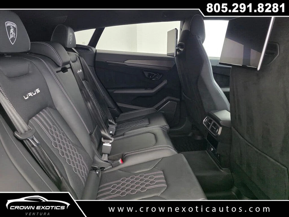 2024 Lamborghini Urus Performante - Image 14 of 31