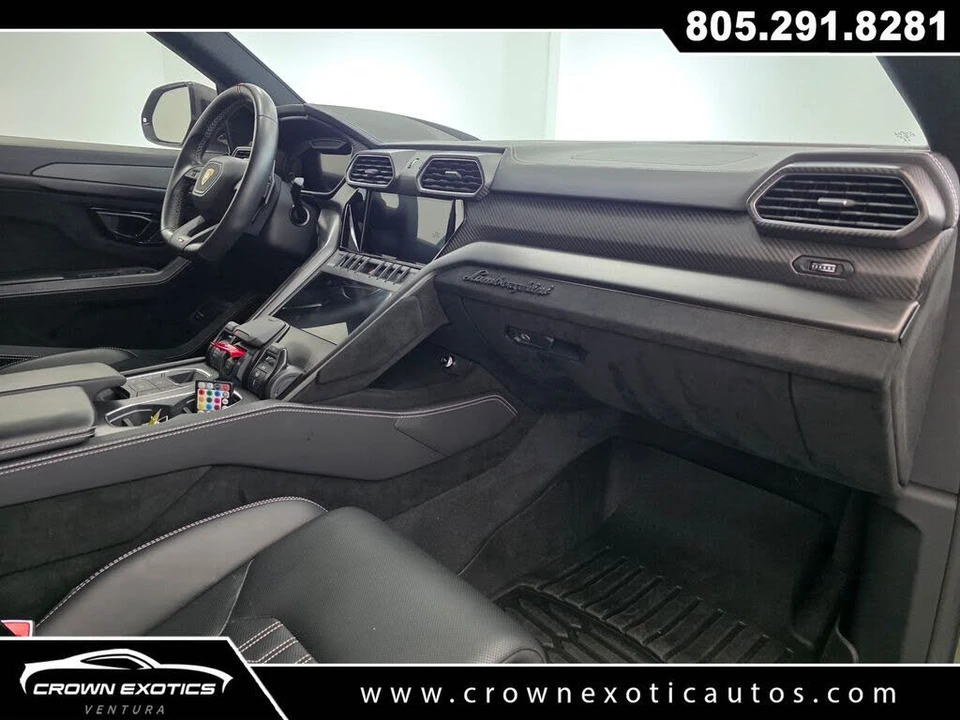 2024 Lamborghini Urus Performante - Image 18 of 31