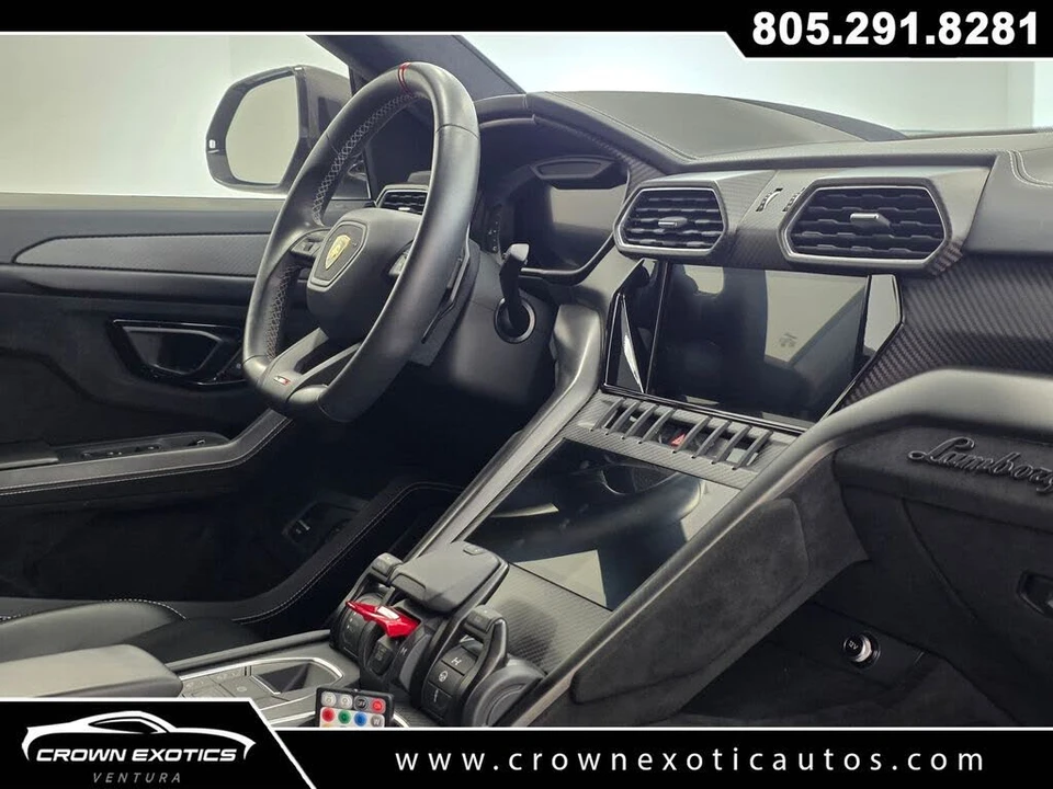 2024 Lamborghini Urus Performante - Image 17 of 31