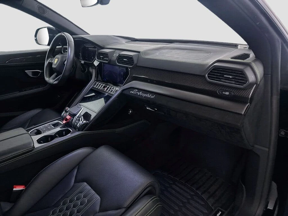 2024 Lamborghini Urus Performante - Image 31 of 31
