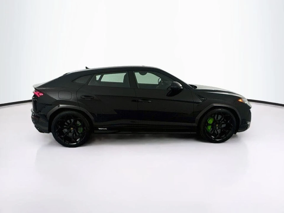 2024 Lamborghini Urus Performante - Image 4 of 31