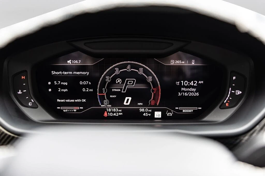 2024 Lamborghini Urus Performante - Image 19 of 31