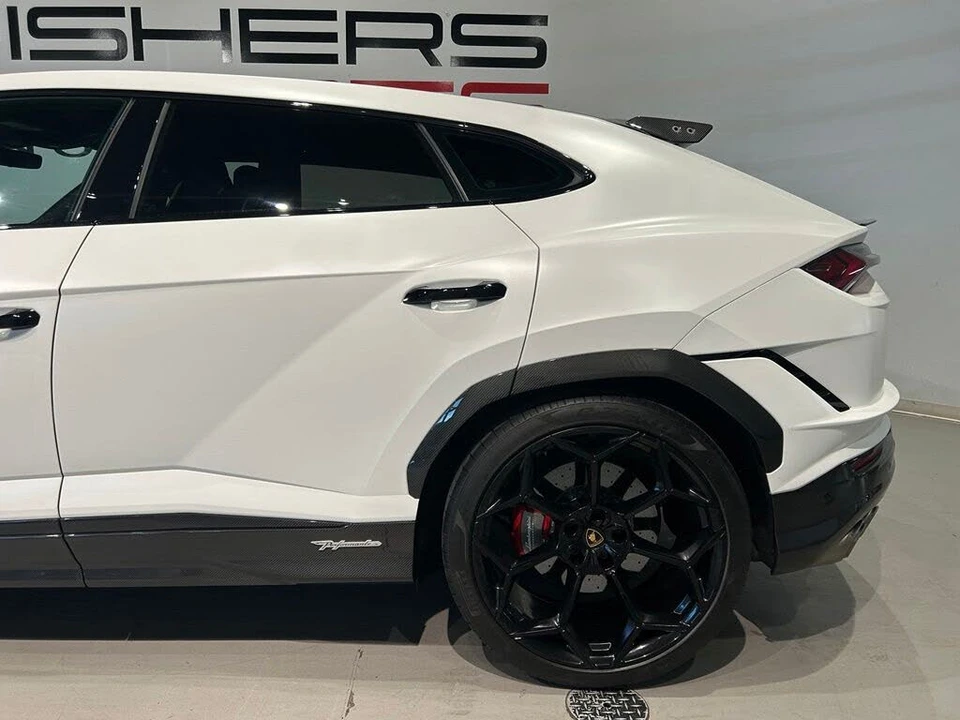 2024 Lamborghini Urus Performante - Image 4 of 31