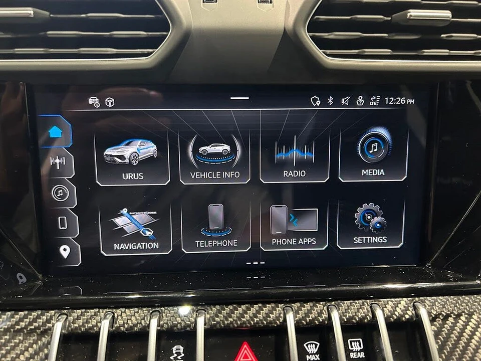 2024 Lamborghini Urus Performante - Image 22 of 31