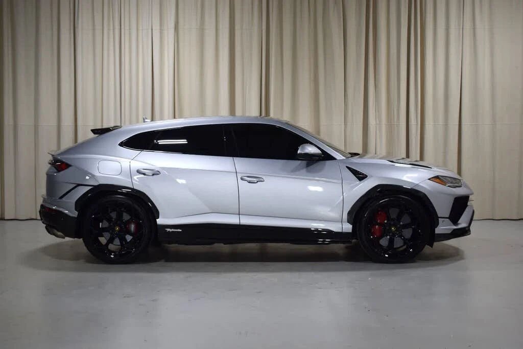 2024 Lamborghini Urus Performante - Image 14 of 31
