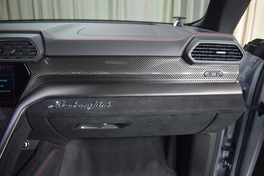 2024 Lamborghini Urus Performante - Image 24 of 31