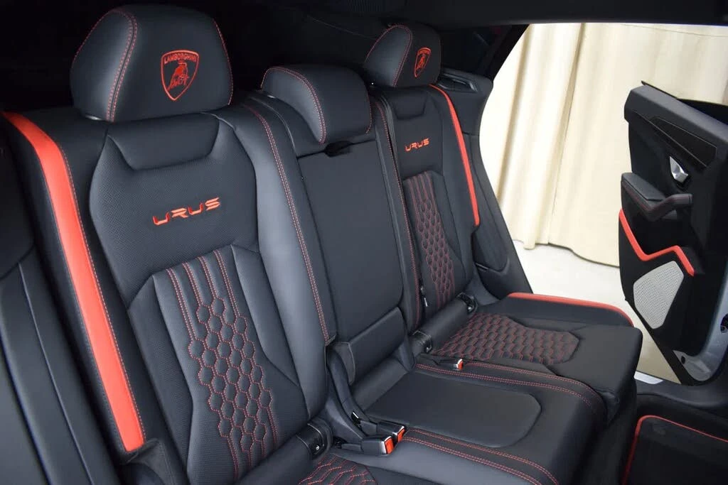 2024 Lamborghini Urus Performante - Image 18 of 31