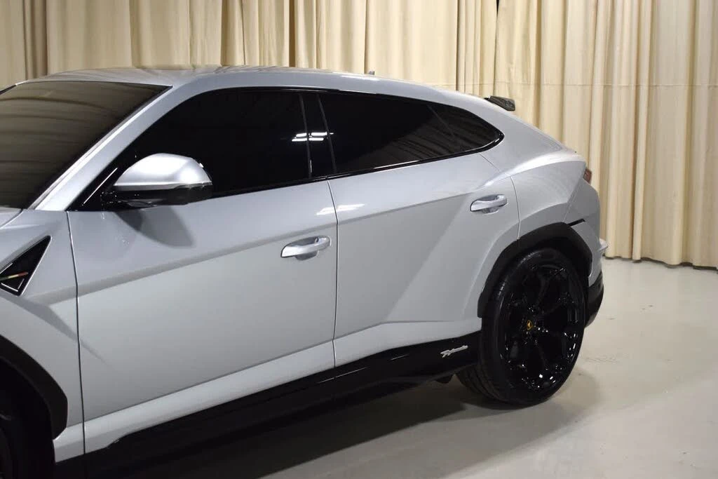 2024 Lamborghini Urus Performante - Image 2 of 31