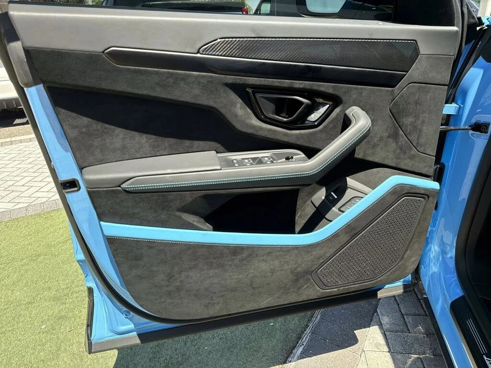 2024 Lamborghini Urus Performante - Image 18 of 31
