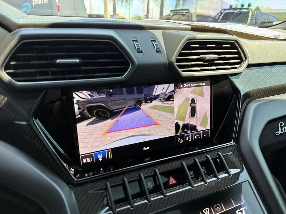2024 Lamborghini Urus Performante - Image 26 of 31