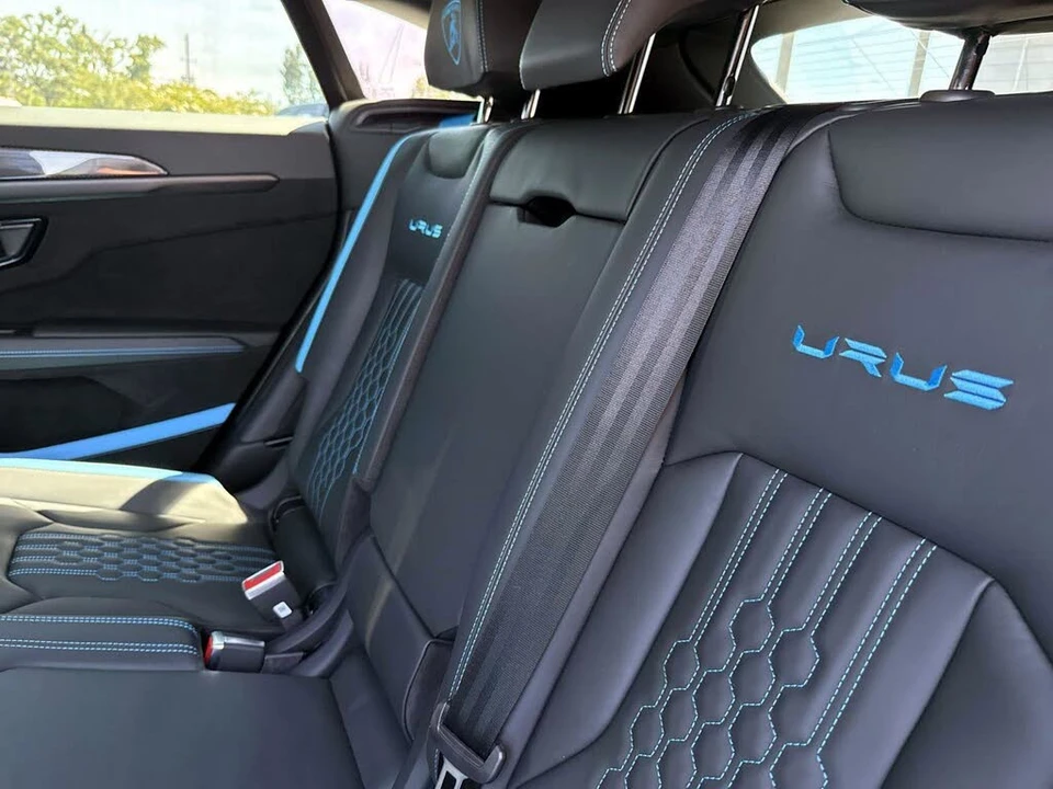2024 Lamborghini Urus Performante - Image 14 of 31
