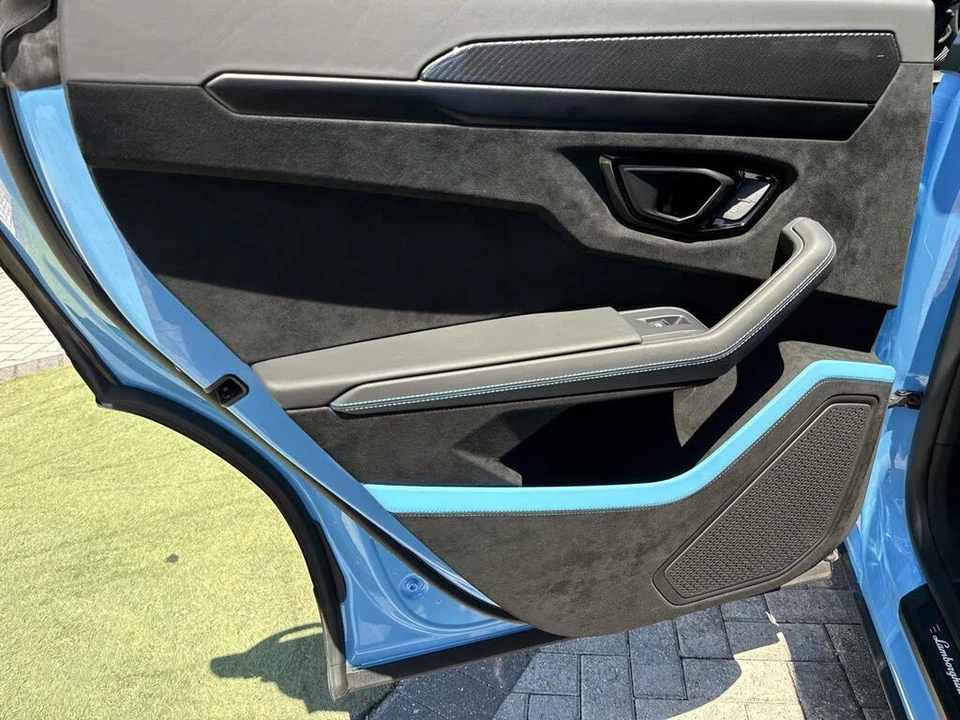 2024 Lamborghini Urus Performante - Image 13 of 31