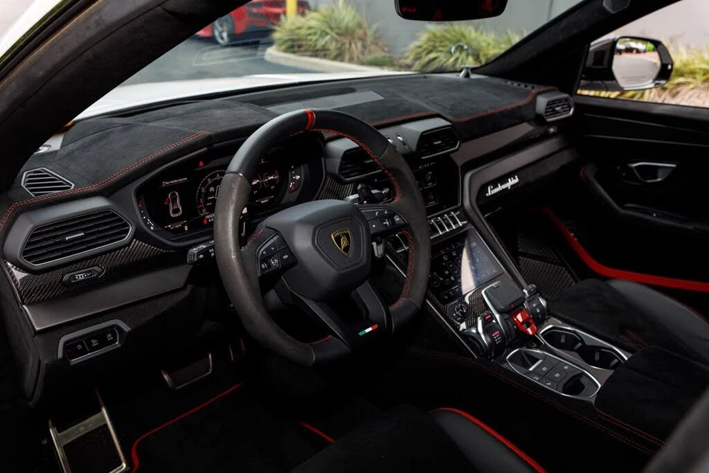 2024 Lamborghini Urus Performante - Image 31 of 31